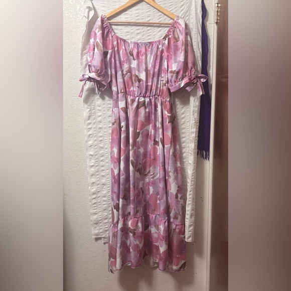 Floral Off-Shoulder Pink Dress - Picture 5 of 15